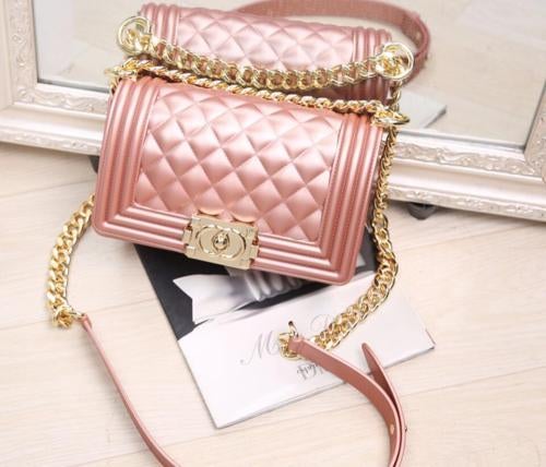 Show Me off Chic Handbag- Pink