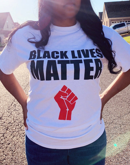 BLACK LIVES MATTER T-SHIRT